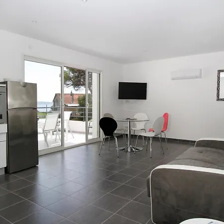 Du Soleil سانت ماكسيم